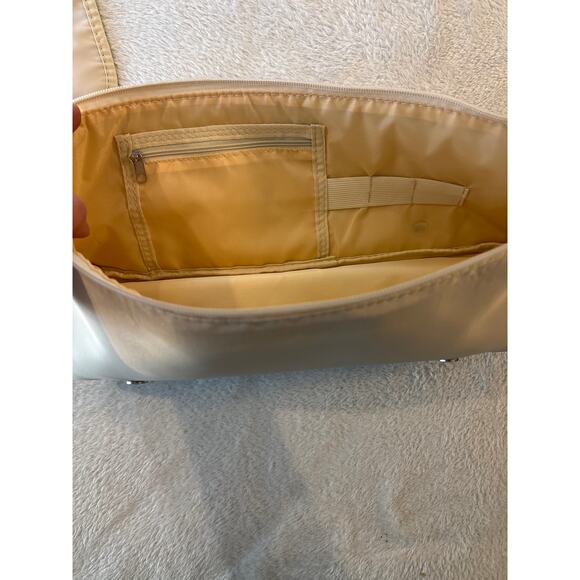 Mokura Heat Resistant Flat Iron Travel Case w/ Detachable Mat Beige - Picture 5 of 9